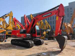 รถขุดมือสอง Doosan Dx150 15 ตัน ราคาแข่งขัน ประสิทธิภาพการทำงานสูง รถขุด Doosan Dx150 Dx220 Dx225 มือสอง - Product Image 3