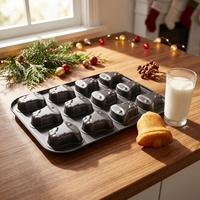 MIXWARES Plaque de cuisson antiadhésive en acier au carbone à 12 cavités - Moule en forme de cloche de Noël pour gâteaux et biscuits au four