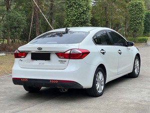 2016 pour Kia K3 1.6L automatique GL 4 portes berline 5 places avec sièges en tissu foncé FWD R16 taille de pneu <span class=keywords><strong>voiture</strong></span> d'occasion à essence d'occasion - Product Image 6