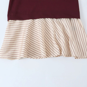Robe mini femme bordeaux à demi-zip, manches longues, col montant, empiècements contrastants <span class=keywords><strong>en</strong></span> matériaux variés, taille basse, jupe évasée, collection automne ODM - Product Image 4