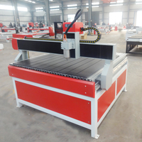 Enrutador CNC multifuncional 6090 para carpintería grande Motor de un solo husillo caja de cambios PLC Syntec NC Studio Richauto a la venta Grecia