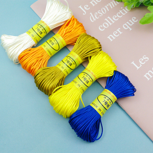 Cordón de Seda Satinado Suave Cola de Ratón de 1.5 mm para Macramé, Cordón de Poliéster Tipo Jade para Bricolaje, Nudos Chinos, Pulseras, Collares y Accesorios de Joyería - Product Image 3