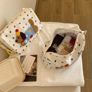 Sac de maquillage à porter à la main, grande capacité, portable, nouveau organisateur de produits de soin de la peau, trousse de toilette de voyage pour femmes - Product Image 3
