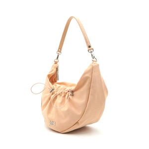 Sac à main tendance en corail avec détails froissés et poche intérieure pour une organisation facile - Product Image 3