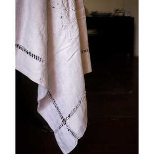 Mantel de Lino Francés de Flandes para Bodas, Rectangular, con Rayas y Bordes Deshilachados, para Uso en Hoteles, Marca Daniele F. - Product Image 2