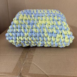 Hot Sale Women's Crocheted Clutch Bag Handmade Knitted Day Makeup Bag with Pearl Decoration Open Closure Type - Product Image 2