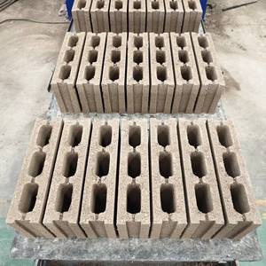 Máquinas para Fabricar Bloques de Hormigón Qt4-15, Máquina Lontto, Estructura Sólida y Soldadura Fina, Baja Tasa de Fallos para un Uso Prolongado - Product Image 2