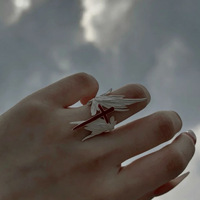 Cincin Modern Sayap Malaikat Bulu Salib Paduan Logam Terbuka yang Dapat Disesuaikan dengan Desain Personalisasi Unisex untuk Pemakaian Sehari-hari Model WUYIN A029171