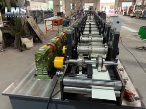 Color Acero Techo Lluvia Run Away Drip Edge Roll Ex Fabricación Maquinaria Downspout <span class=keywords><strong>Gutter</strong></span> Forming Water <span class=keywords><strong>Gutter</strong></span> Channel Tile Gear - Product Image 3