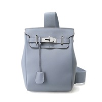 Sac de Poitrine en Cuir Véritable 2026 – Petit Sac à Bandoulière Tendance Unisexe Style Urbain Simple Toutes Saisons avec Fermeture à Loquet