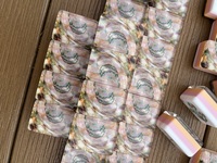 Jeu de Mahjong américain avec pions Joker, texture nacrée scintillante, bordure rose dégradée, tuiles de Mahjong en ivoire à motif floral