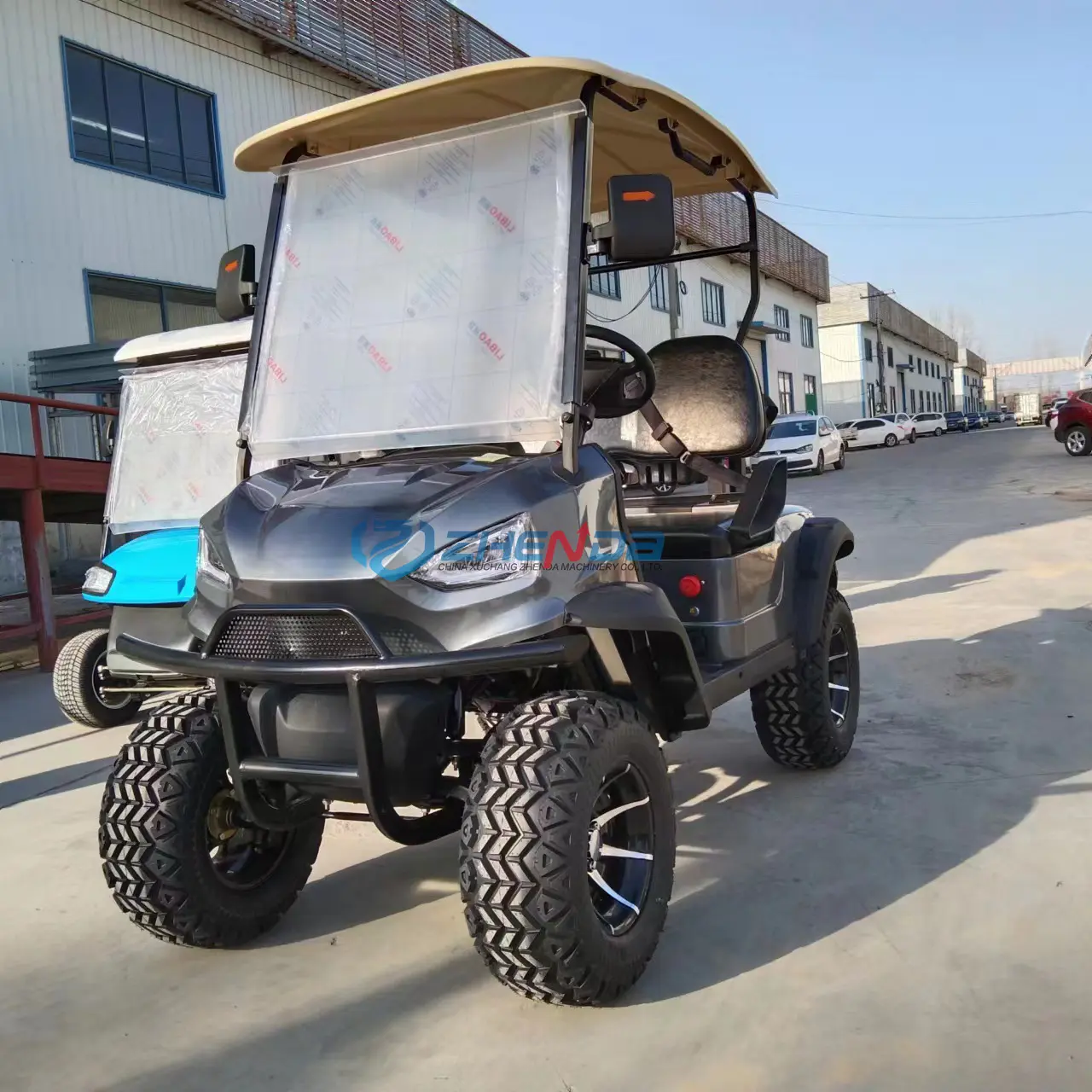 Off-road tires have quality assurance Mini models are suitable for a wide range of environments Golf carts are on sale