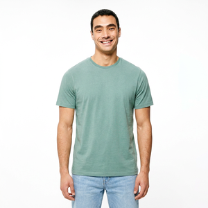 Camiseta ligera para hombre Camiseta de algodón de manga corta de ajuste clásico Ideal para trajes casuales Actividades de verano o capas relajadas - Product Image 1