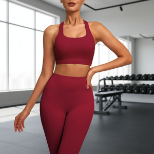 Ensemble de sport 2 pièces personnalisé ODM pour femme : soutien-gorge de sport respirant et à séchage rapide, leggings de yoga effet push-up, tenue de fitness active de haute qualité - Product Image 1