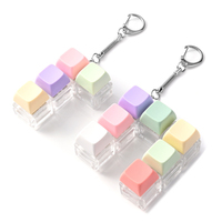Porte-clés clavier anti-stress en acrylique écologique, mignon, étanche et léger, avec motif de dessin animé