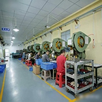 Autocollant TPU personnalisé imprimé par transfert thermique, résistant à la décoloration, avec motif en relief, étiquette adhésive d'usine pour emballage raffiné