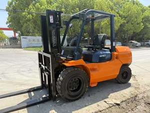 Chariot élévateur d'occasion Toyota 7FD, 5 tonnes, 2 étages, 3 mètres de haut, moteur diesel, faible durée, bien entretenu, prêt à fonctionner - Product Image 4