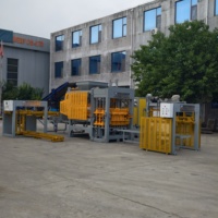 Machine hydraulique pour blocs creux QT8-15, fabriquée en Chine, pour la production de briques en béton et de pavés