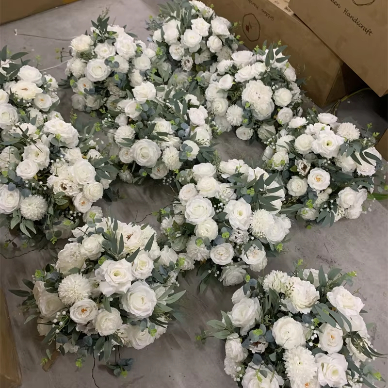 2026 New White Flower Balls Table