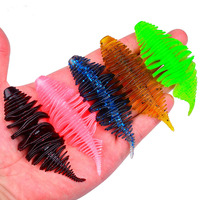 Vente en gros de leurres souples en PVC côtelés de 6g et 7,5cm, type ver et shad, avec tête de jig, pour la pêche à la perche, à la truite, au bar et au brochet, et comme appât nageur pour la pêche à la truite