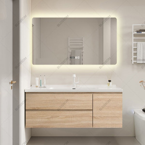 Tủ phòng tắm nhiều lớp với đèn LED lấp đầy gương + Lưu trữ vô hình - Product Image 1