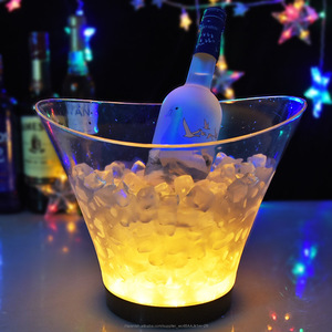 Nuevo diseño <span class=keywords><strong>de</strong></span> plástico acrílico transparente cerveza vodka champán eléctrico luz led cubo <span class=keywords><strong>de</strong></span> <span class=keywords><strong>hielo</strong></span> - Product Image 4