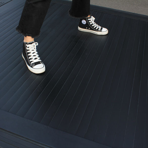 Copertura Rigida Retrattile Impermeabile in Alluminio Xiangta per Cassone Pick-up 4x4 con Funzionamento Elettrico per GMC SIERRA 1500 - Product Image 5