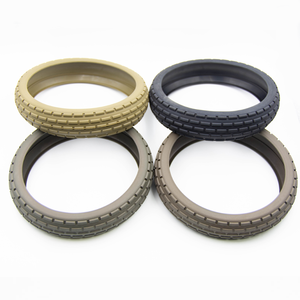 Pneus jouets en silicone de qualité alimentaire personnalisables de différentes tailles de pneus de voiture modèle produit en caoutchouc de traitement respectueux de la peau - Product Image 1