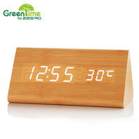 Di alta qualità LED sveglia digitale ufficio elettrico Monitor di temperatura di umidità per la casa triangolo decorativo tavolo in legno vendita calda