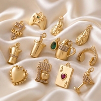 Pendentifs micro-pavés en laiton plaqué or 14 carats, motifs manette de jeu, casque et théière, accessoires de fabrication de bijoux DIY tendance