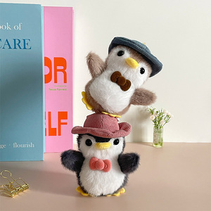 Mini Peluches de Pingüino Pudgy con Sombrero y Lazo, Pequeños Animales de Peluche, Llavero de Peluche de Pingüino, Juguetes de Peluche para Máquina de Garras - Product Image 2