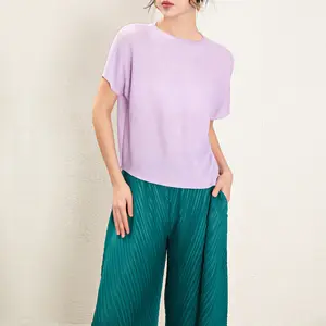 2024 New Miyake Pleated Wholesale Shirts Summer Chiffon Women's Tops Pleated Women's Casual Style T-Shirts