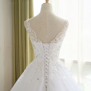 Wedding Dress V Neck Lace Sleeveless Empire Waist White Vintage Bridal Gown Women's Formal Wear - Product Image 3