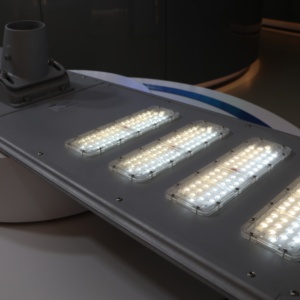 Nhà Máy Giá ngoài trời IP66 năng lượng mặt trời ánh sáng đường phố ngoài trời đèn 60 Wát lumen cao cảm biến chuyển động tất cả trong một năng lượng mặt trời dẫn ánh sáng đường phố 7m - Product Image 5