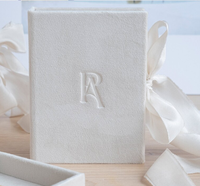 Boîte en velours magnétique rigide en papier pliable avec logo en relief personnalisé pour l'emballage des petites entreprises, boîtes cadeaux en daim