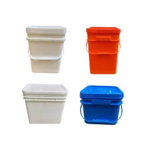 Seaux carrés et rectangulaires en plastique Couvercle portatif Recyclable Matériau PE PP de qualité alimentaire utilisé pour le stockage de l'eau et de l'essence - Product Image 1