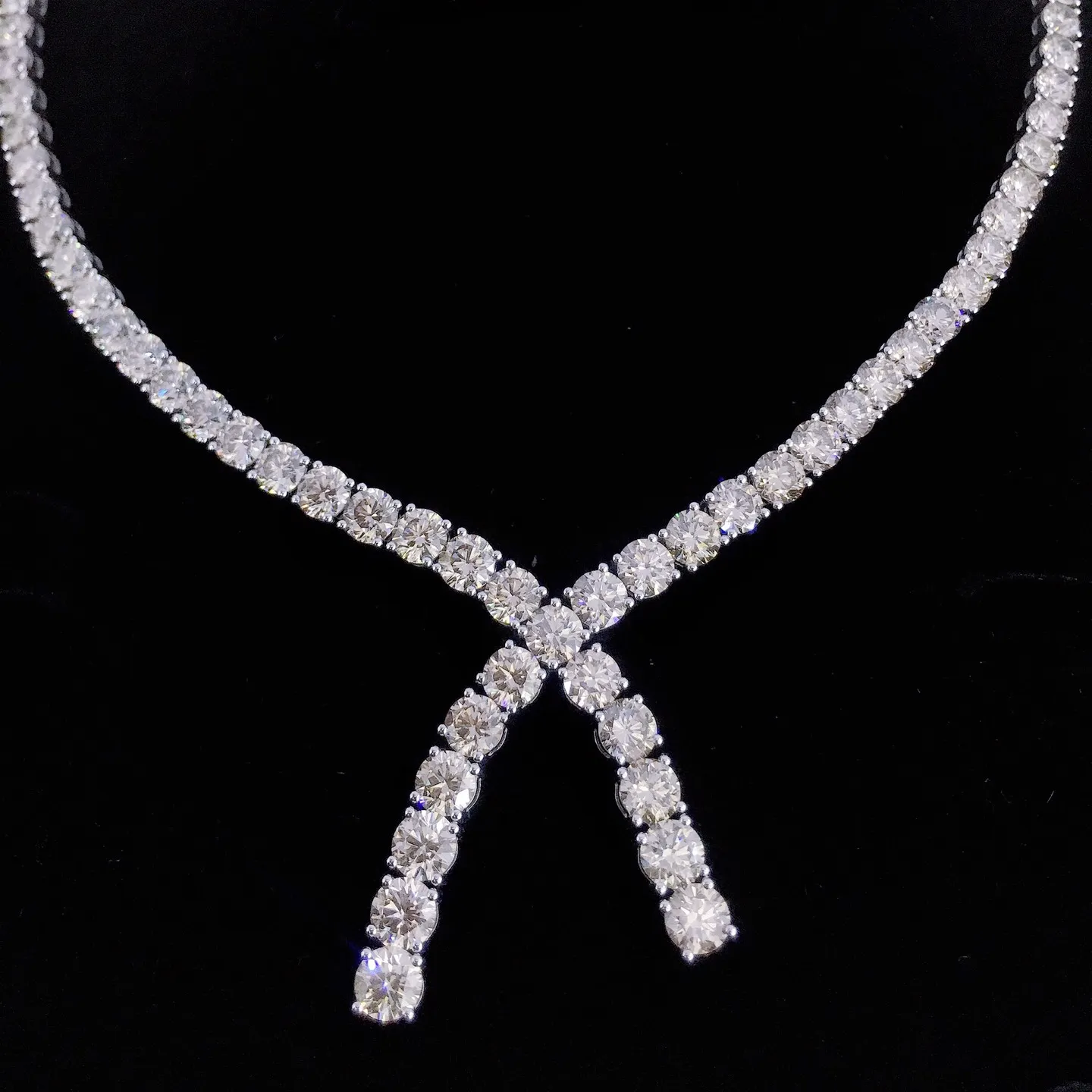 Klassieke Cesign Natuurlijke Diamanten Ketting 18K Wit Goud Unieke Dames Bruids Ketting