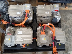 Bộ Điều Khiển Động Cơ Pmsm 50kw Cho Xe Điện Tốc Độ Cao Chất Lỏng Chi Phí Thấp Chất Lượng Hàng Đầu Làm Mát Phổ Biến Để Tự Chuyển Đổi - Product Image 3