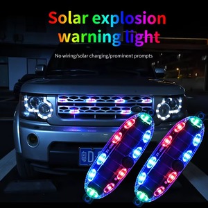 Feu de signalisation clignotant à capteur solaire LED pour voiture, SUV, véhicule tout-terrain, moto, camion - Product Image 1