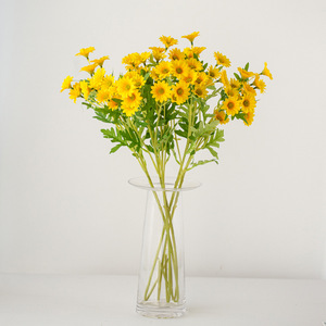 Fleurs artificielles en soie marguerites papillon de l'est de la Chine, blanches, jaunes, roses, oranges, violettes, rouges pour décorations de maison et de mariage - Product Image 3