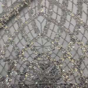 लक्जरी विंटेज पुष्प हस्तनिर्मित बेडेड अनुक्रमित कशीशीदांकित कशीदाकारी पर्यावरण के लिए टिकाऊ दुल्हन घूंघट शाम पोशाक टले मोती - Product Image 6