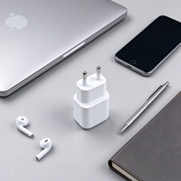 Adaptor Daya Profesional Single Port QC 5V 3A 9V 2.25A 12V 1.8A Colokan EU untuk Tablet, Kamera, Speaker, dan Pengisi Daya Ponsel