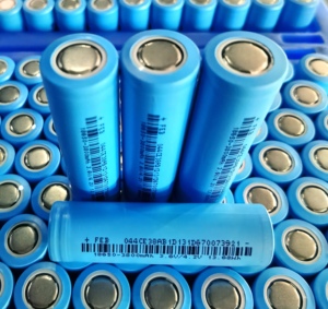 Pin chất lượng cao 18650 Cell 3.7v 2600mah 3500mah 6000mah Pin <span class=keywords><strong>Lithium</strong></span> sạc lại được cho xe đạp điện/xe tay ga - Product Image 3