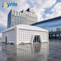 Structure cube gonflable personnalisée pour salons professionnels et événements de marque