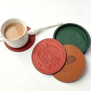 Posavasos Elegantes en Blanco para Personalizar, de Cuero PU con Grabado Láser, Diseño Moderno - Product Image 3