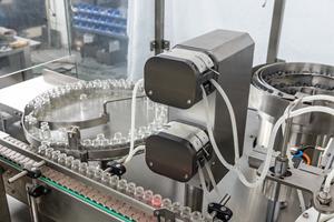 Machine de remplissage de flacons à 10 têtes pour <span class=keywords><strong>acide</strong></span> <span class=keywords><strong>hyaluronique</strong></span> injectable facial, 0,5 g-50 g, 1 ml, 2 ml, 10 ml, Fine Derm Deep, Skineance, anti-rides - Product Image 5