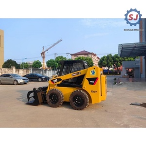 Chargeuse compacte sur pneus Cat 226B d'occasion haute performance, 0,8 tonne, moteur 46 kW |   Faible nombre d'heures d'utilisation, état 100% original, en vente - Product Image 3