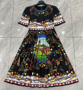 Elegante Vestido Midi de Algodón Popelín con Estampado Floral Negro para Mujer, Manga Corta, Corte en A, Vestido de Verano a la Moda - Product Image 4