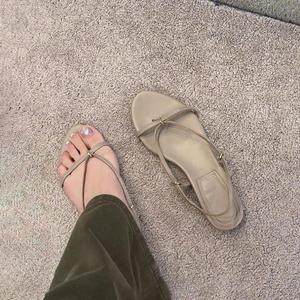 Sandalias Romanas Planas de Moda Casual para Mujer, Estilo Minimalista, para la Playa, el Mar y el Aire Libre, Sandalias Cómodas - Product Image 4