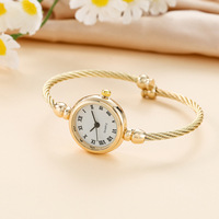 Fenyi Vente en gros Mode Bracelet-montre en alliage au design unique, mignon, simple, nouveau style, tendance décontractée pour filles, femmes, dames